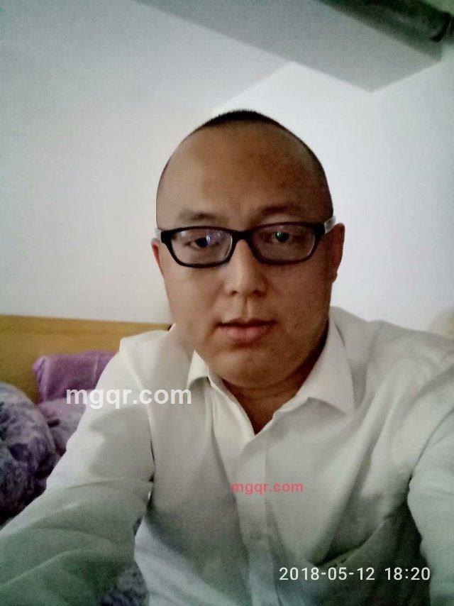 西班牙月亮蛾的第2张照片