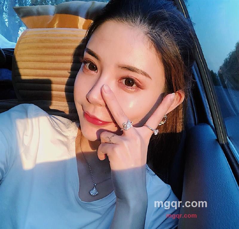 嫣然一笑7的第2张照片