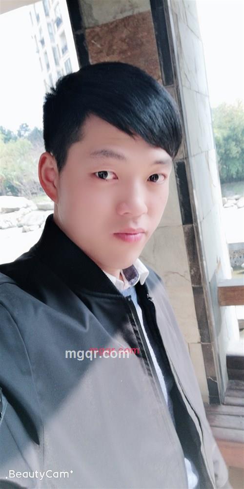 夜生活刚开始的第1张照片