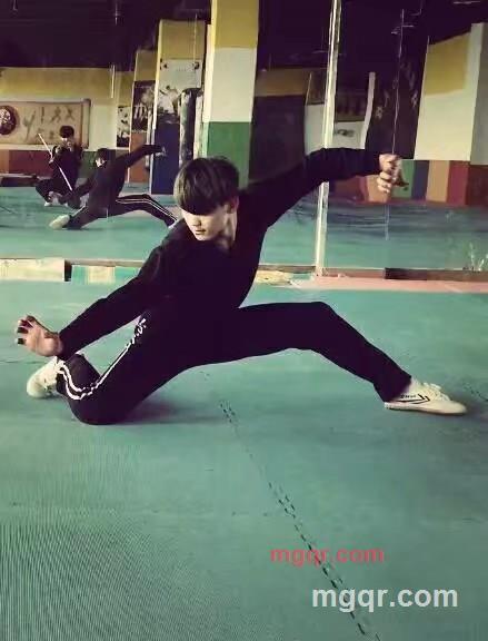 绅恋使者的第1张照片