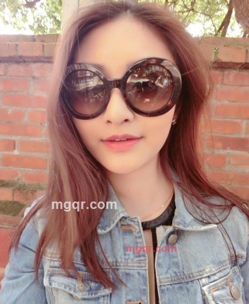 浅浅一笑的第1张照片