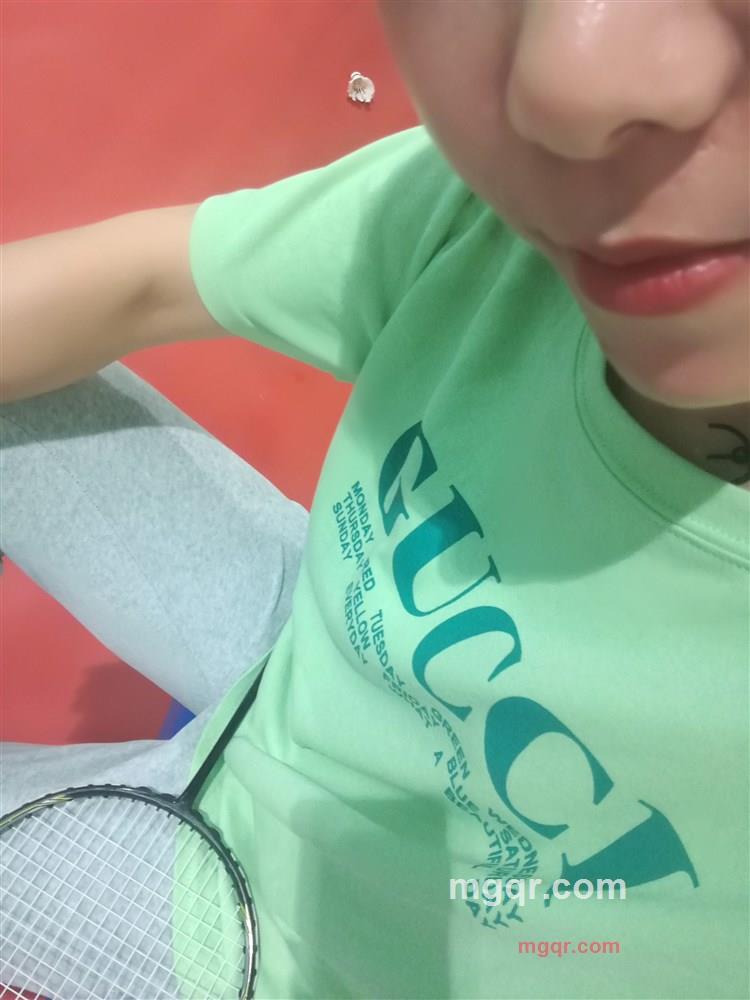 默…的第1张照片