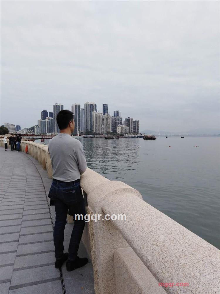 小楼**听春雨的第1张照片