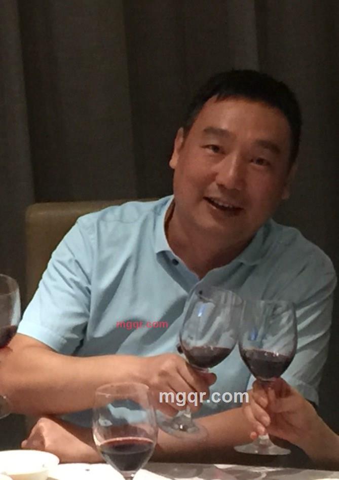 一个普通的神的第3张照片