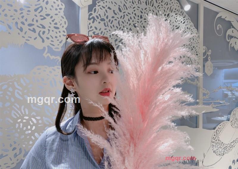 小花猫花哦的第3张照片