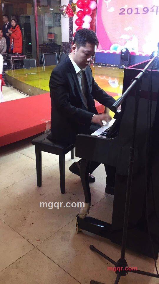 hack枫叶的第1张照片