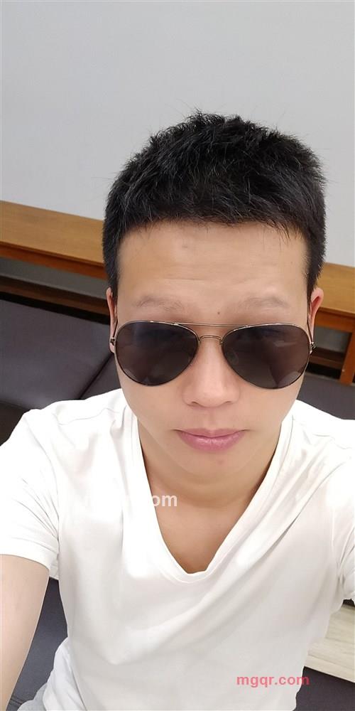 黑色星期天的第1张照片