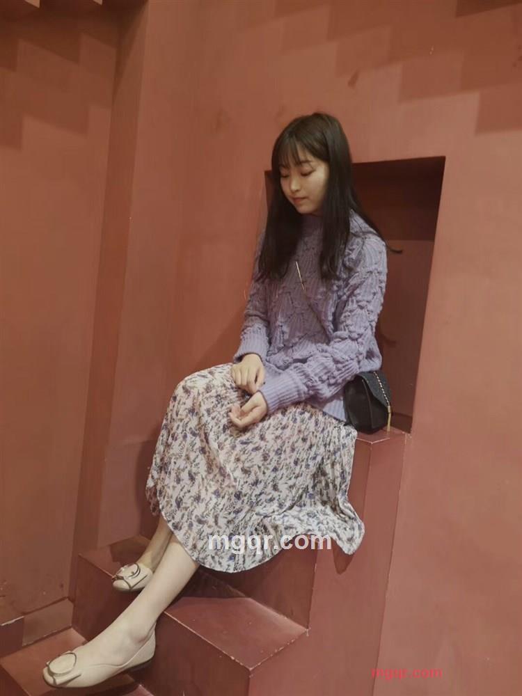 熟悉的她的第1张照片