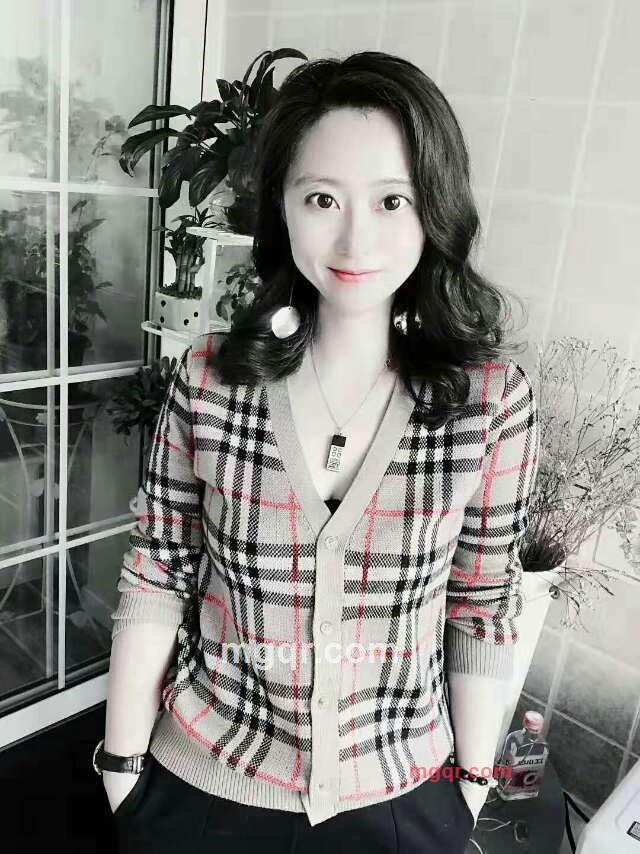 淡淡烟草味的第2张照片