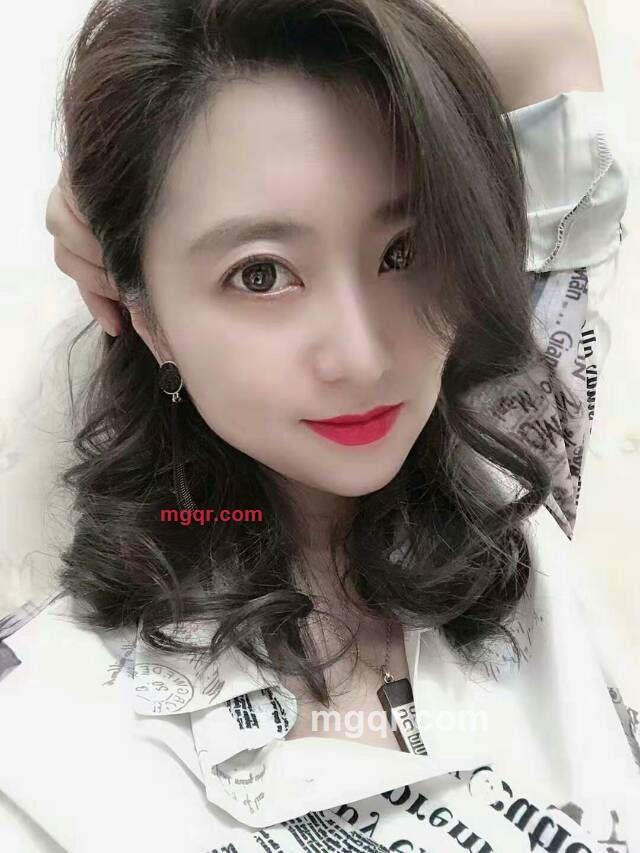 淡淡烟草味的第1张照片