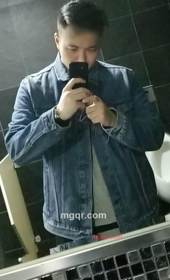 JOHNYx的第1张照片