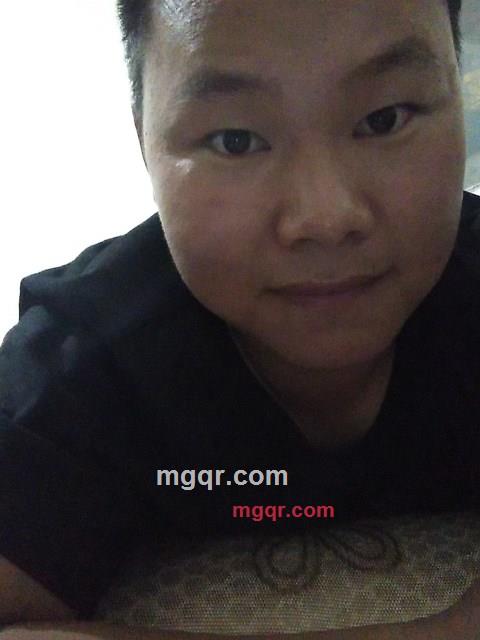 孤单一个人的第1张照片