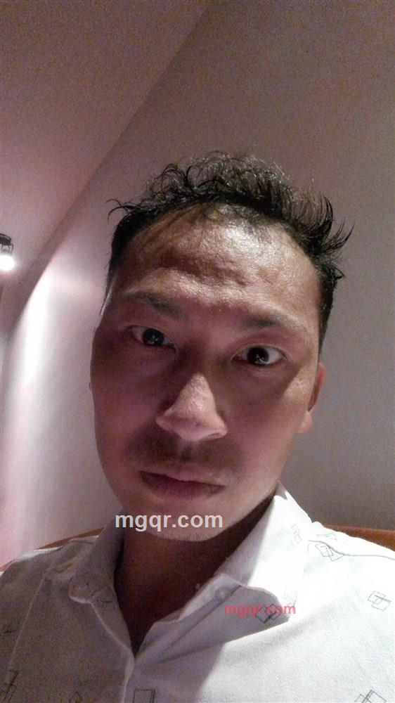 酷酷的邂逅的第1张照片