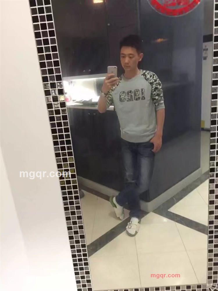 皮蛋小乐的第2张照片