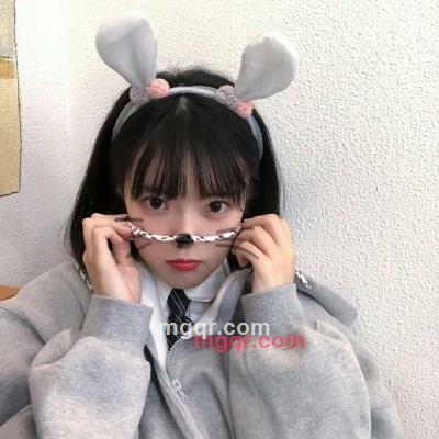 风吹来的少女的第3张照片