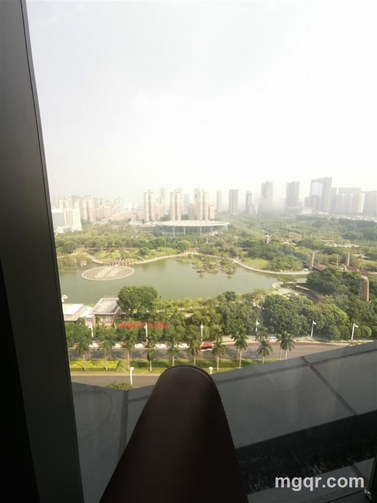 望情水深的第1张照片