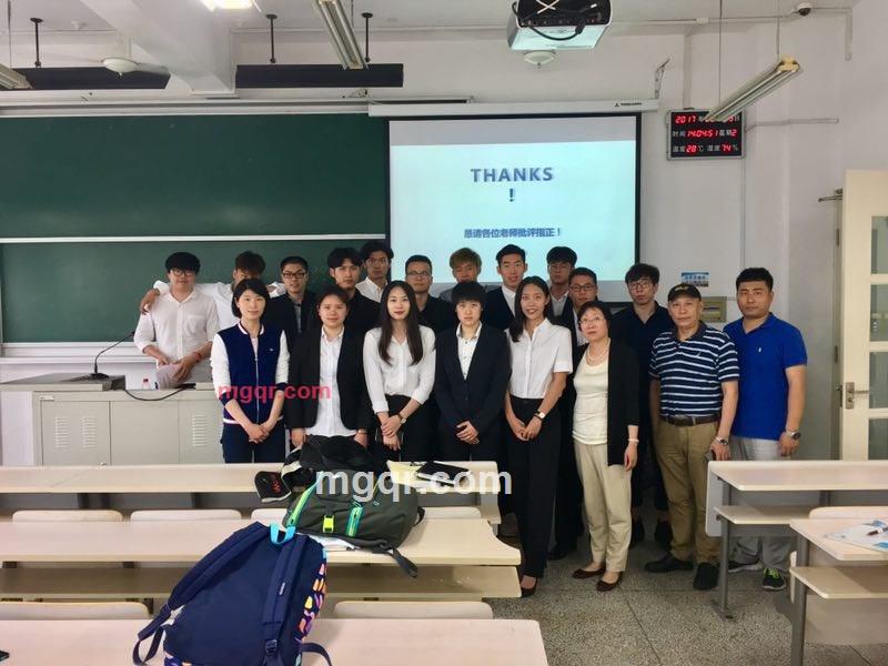 午夜安静多好的第1张照片