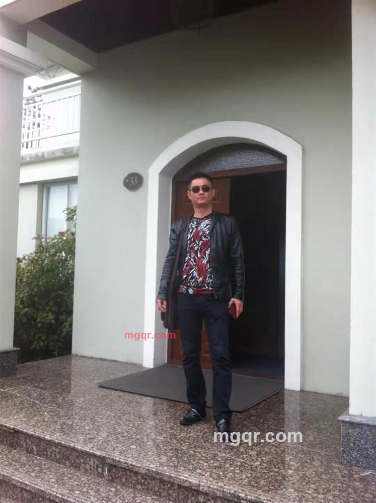 及时行乐的第1张照片