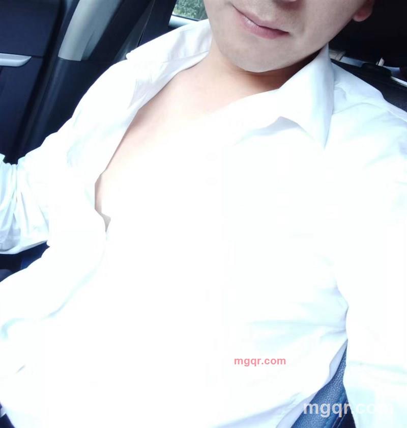 孤单的舞步的第3张照片