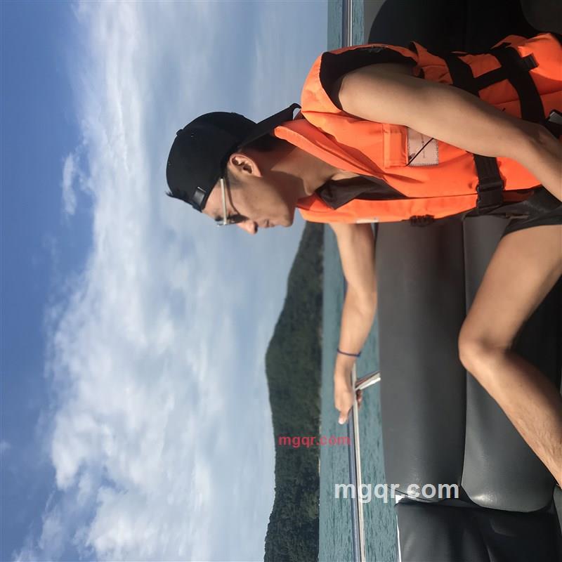 继续沉默、的第3张照片