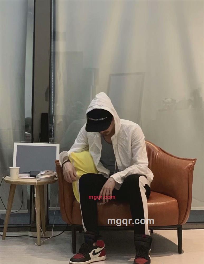 溜出寺庙的第1张照片