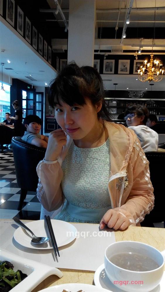 雨中漫步的第2张照片