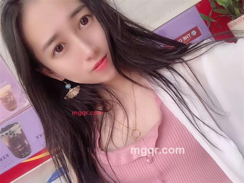 酥软的第3张照片