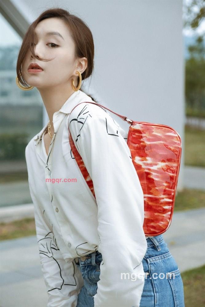 悲伤的酒的第3张照片