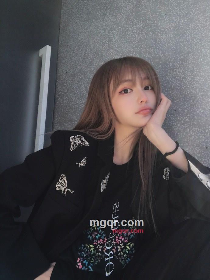 泪水哽咽的第4张照片