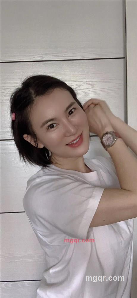 菲奥娜的第1张照片