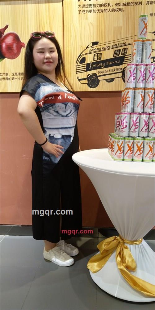 何巧儿的第3张照片