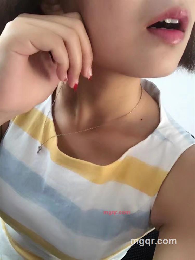 AA最爱小可????的第2张照片