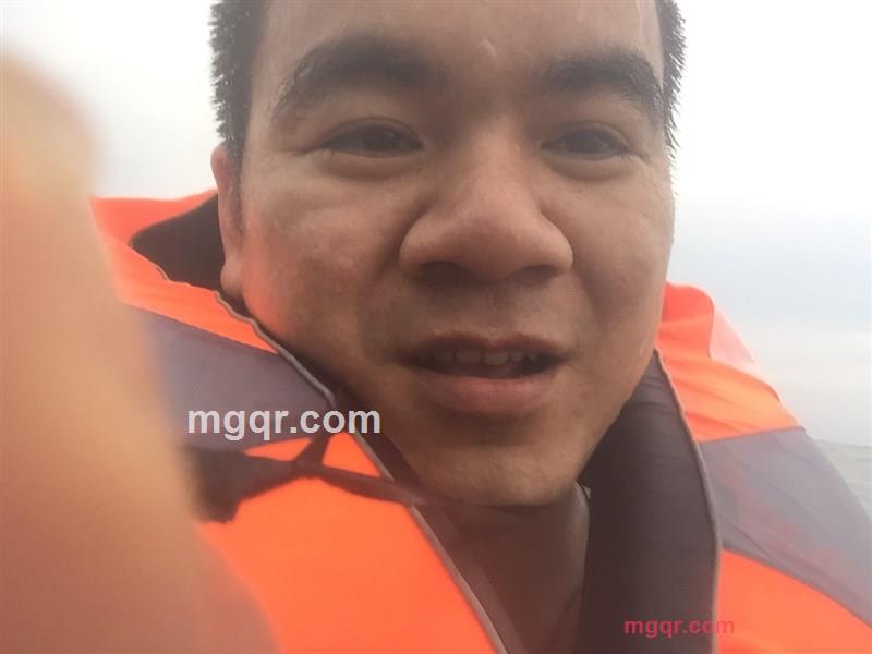 确认一下眼神的第1张照片