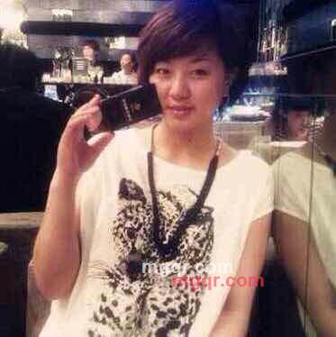 媚眼如丝的第1张照片