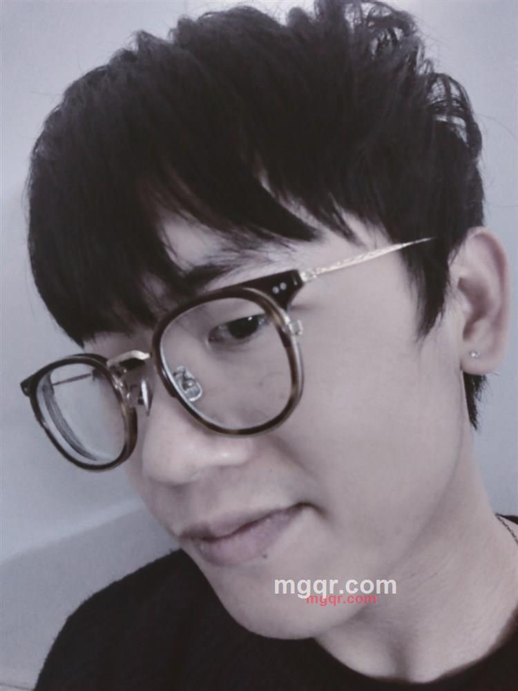 香蕉男孩的第1张照片