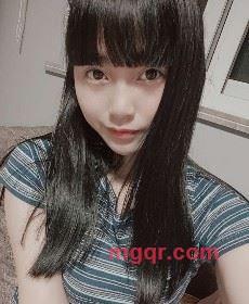 可爱的女孩的第3张照片