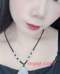 贺央妮的第1张照片