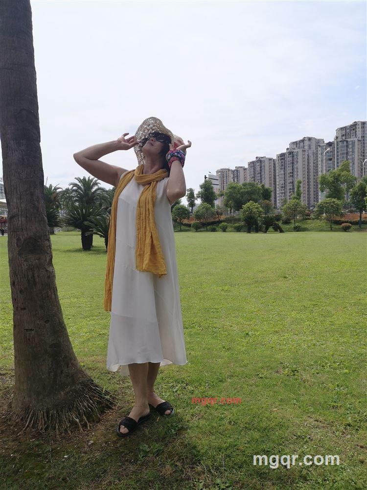 阑珊的第5张照片