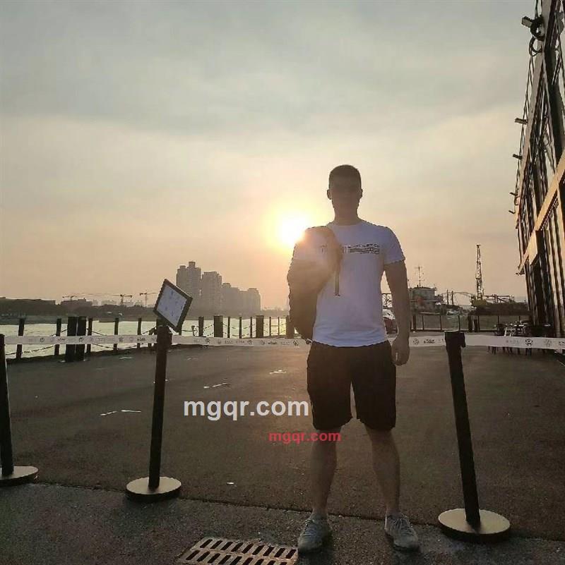 零距离爱的第2张照片