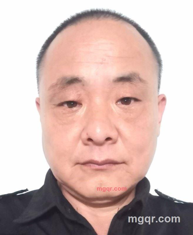 哥是个有点色的纯爷们的第1张照片