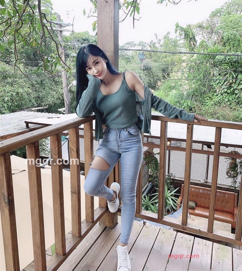 月中薄雾漫漫长的第2张照片