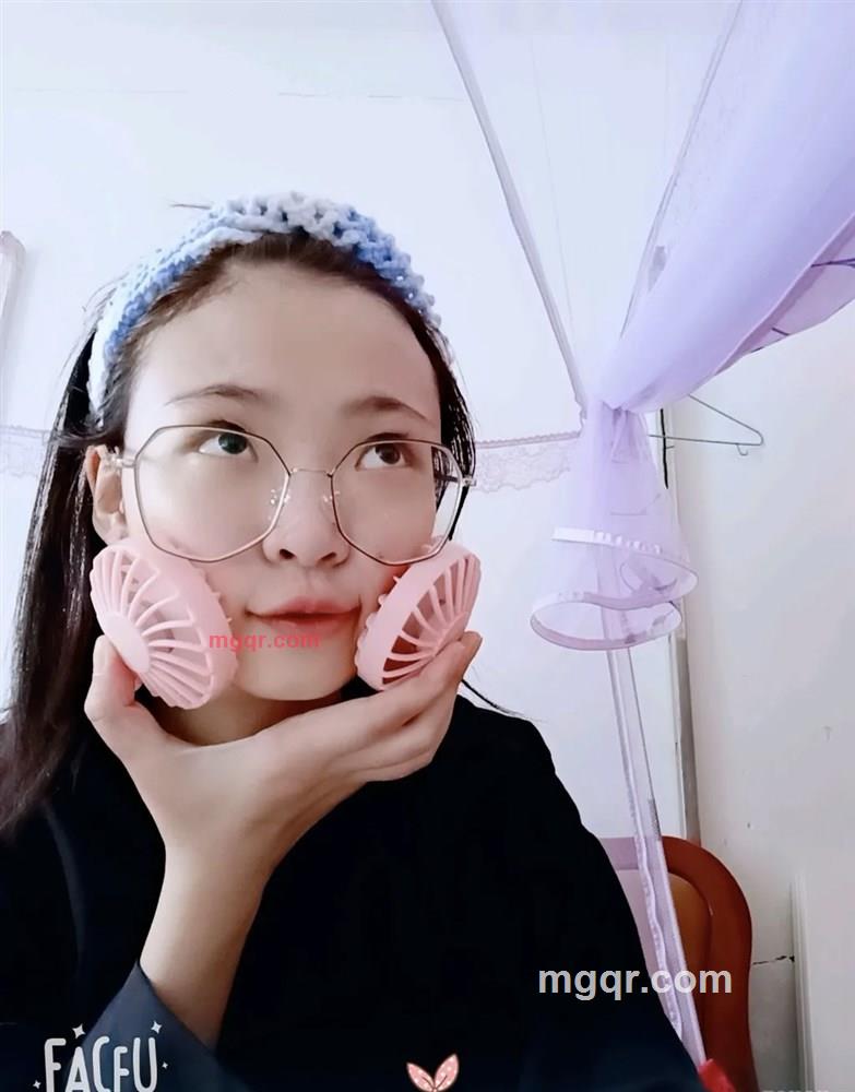 卖火柴的小姑娘的第2张照片