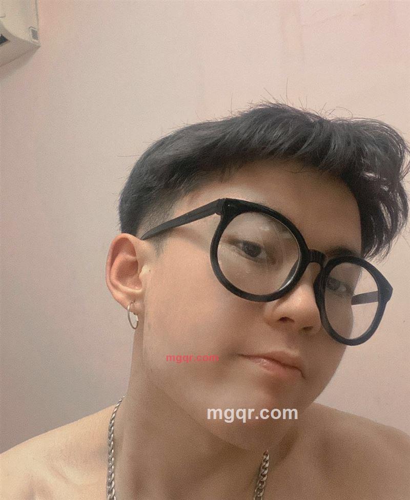 你想要的小鲜肉的第2张照片