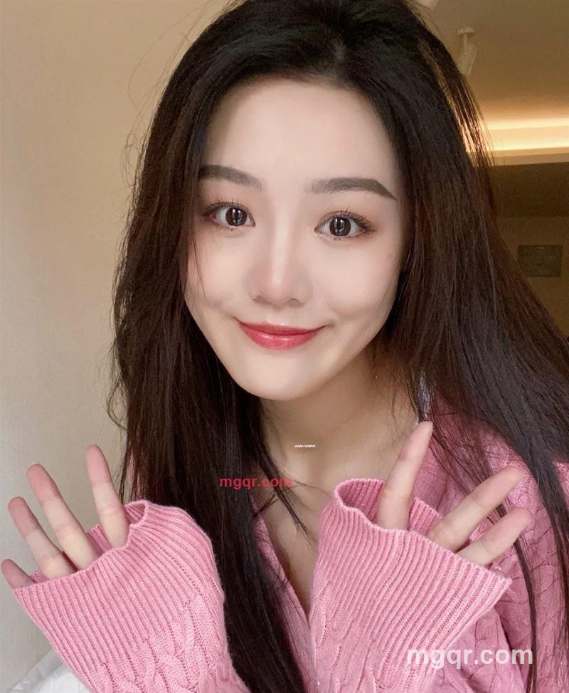 绽放的小草的第2张照片