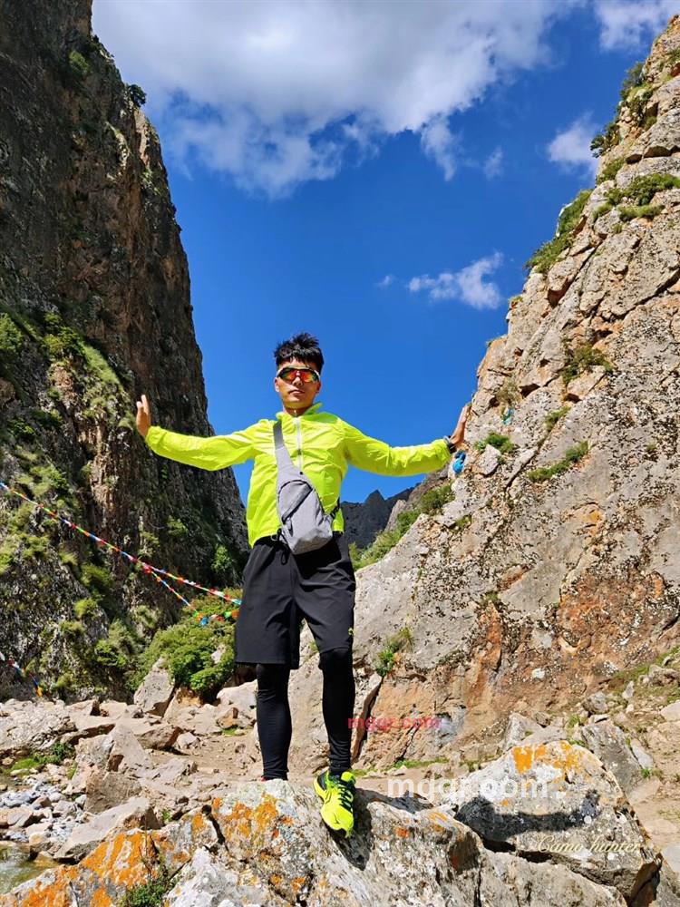 迷彩猎人的第1张照片