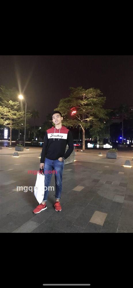 放羊的狼人的第1张照片