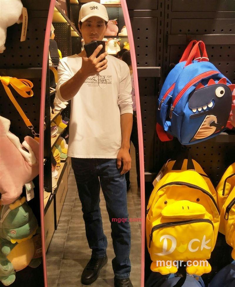 猛男一枚的第2张照片