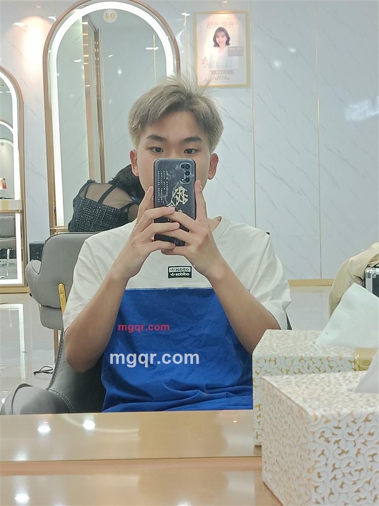 郑晨炜的第2张照片