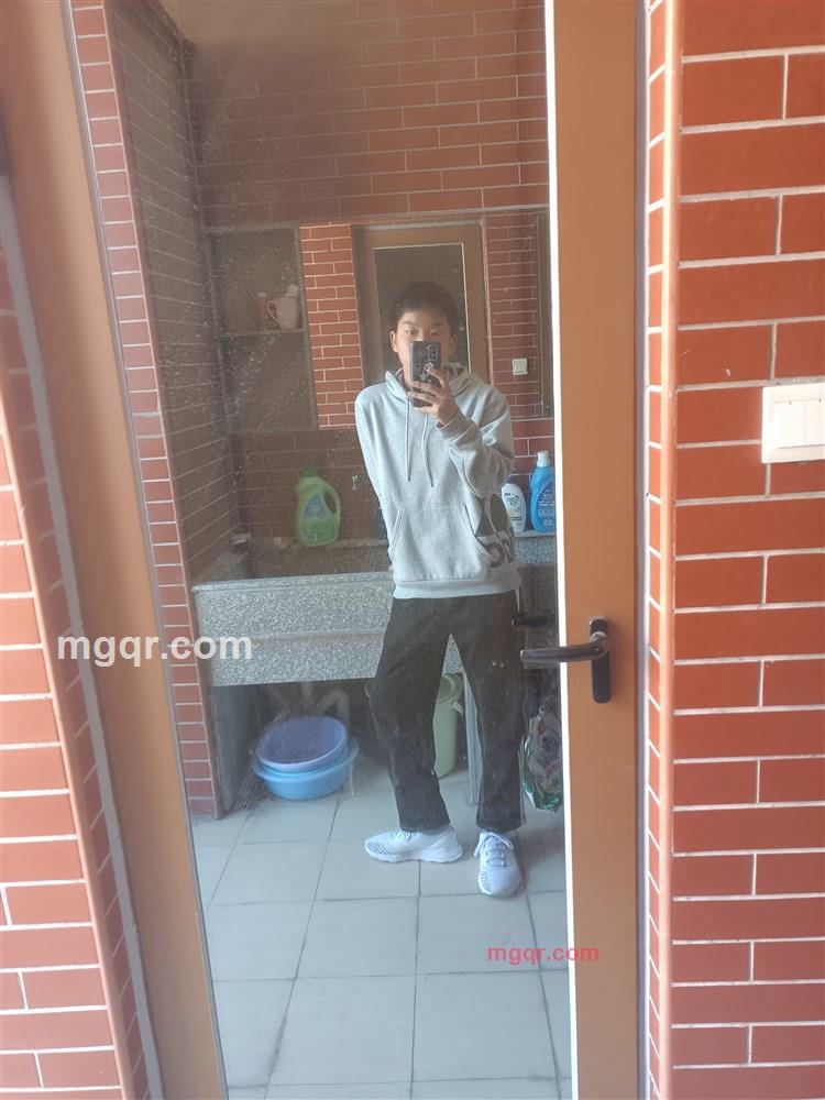 郑晨炜的第1张照片