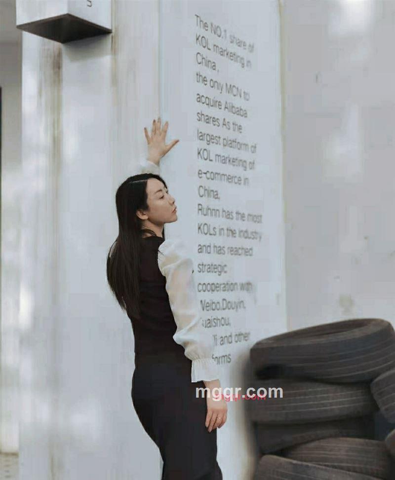 安娜卡尼妮娜的第9张照片